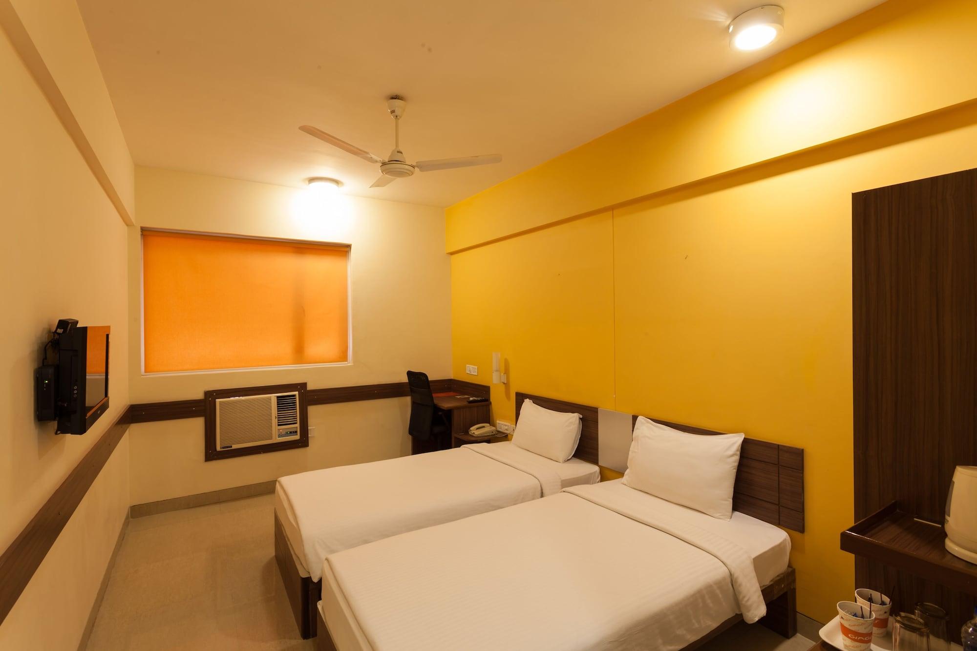 Hotel Agartala Extérieur photo
