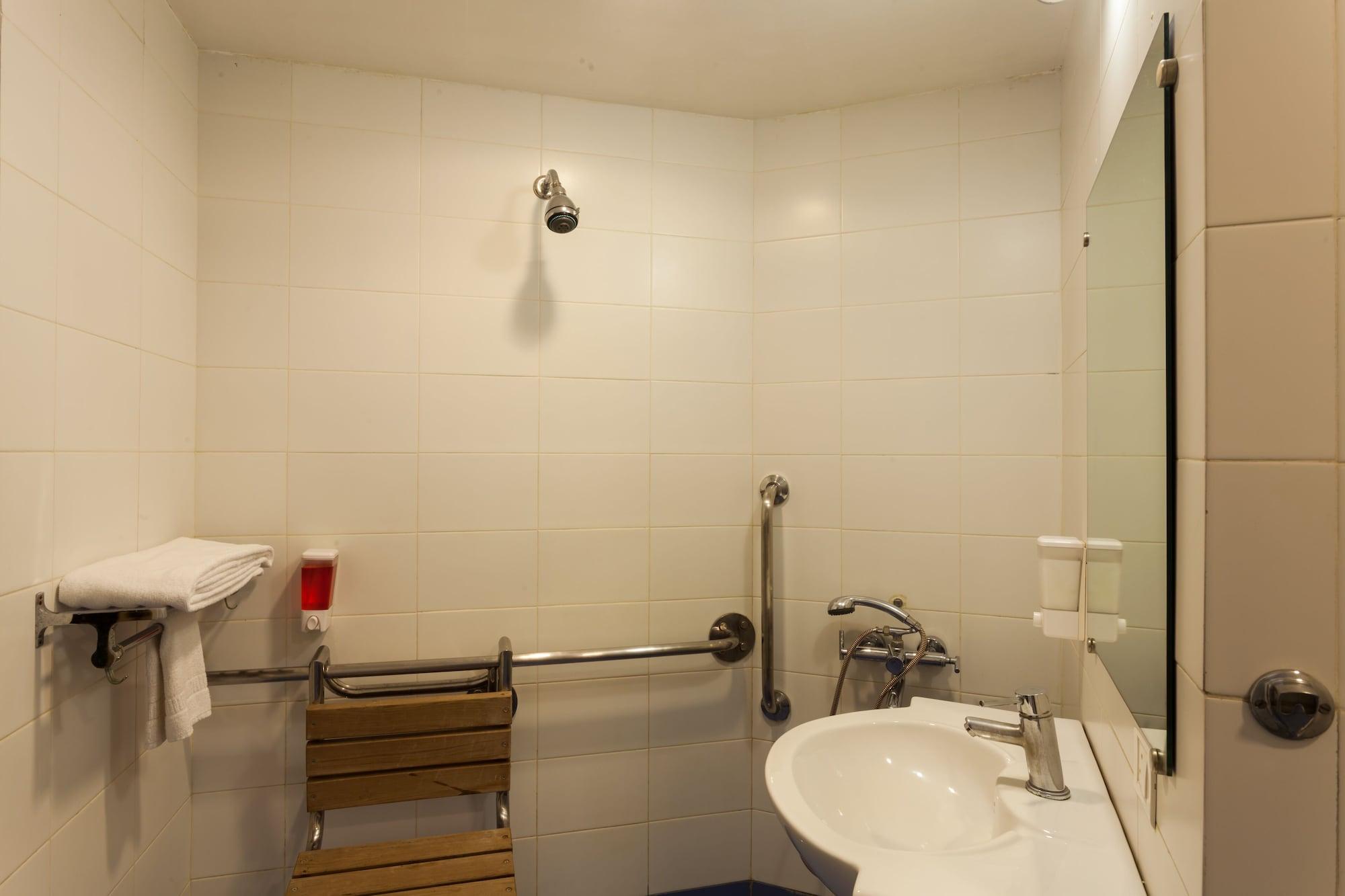 Hotel Agartala Extérieur photo