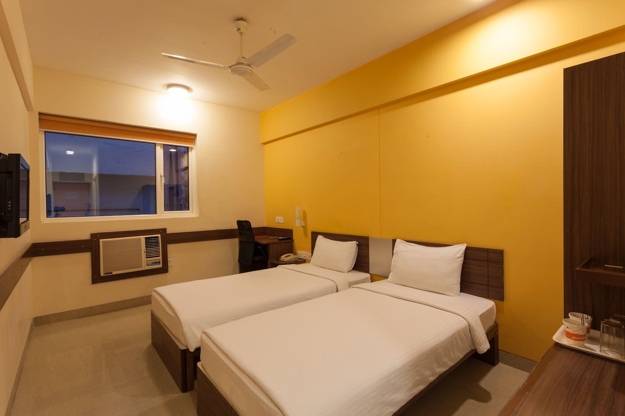 Hotel Agartala Extérieur photo