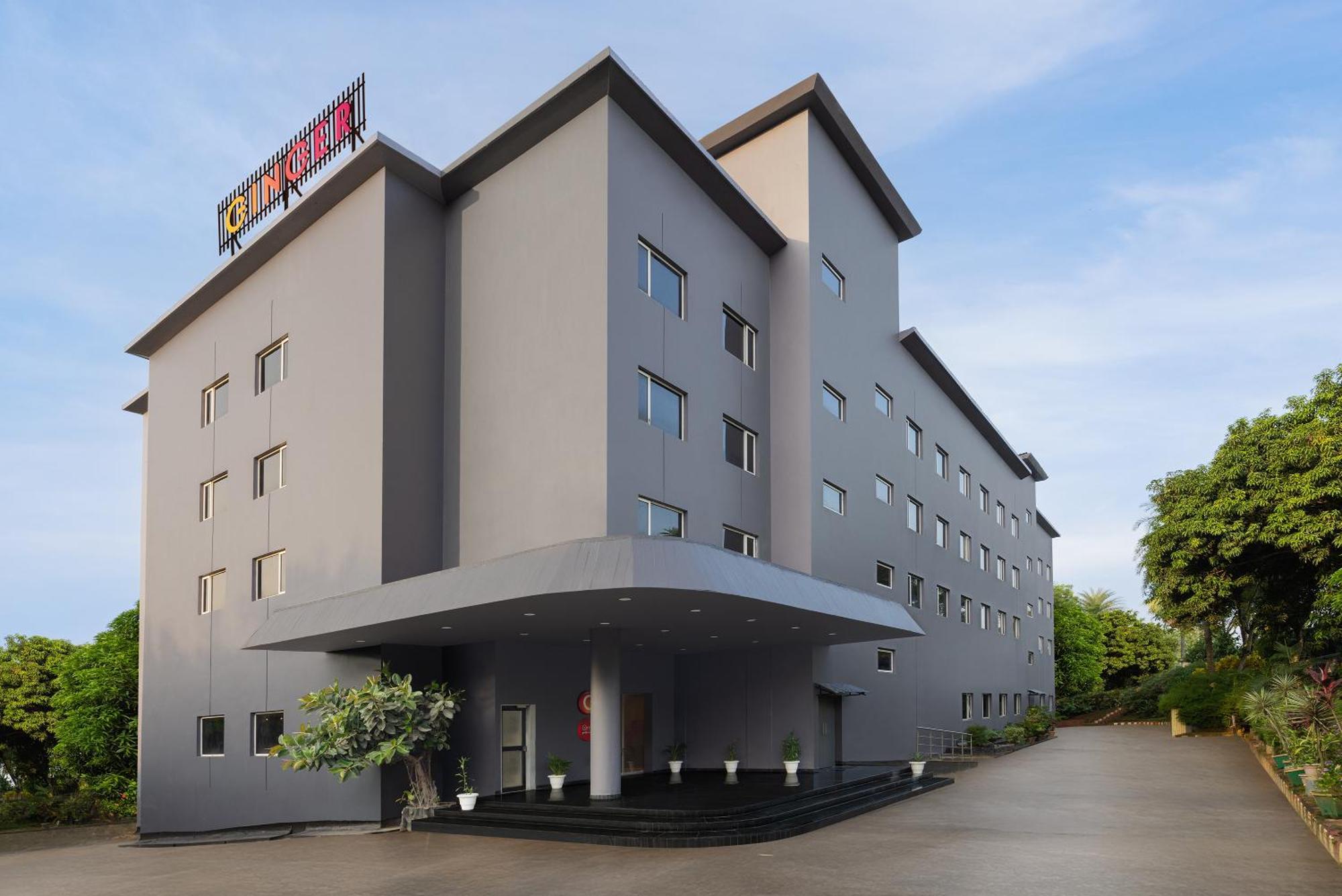 Hotel Agartala Extérieur photo